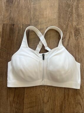 Victoria's Secret Knockout White Front-Zip Sports Bra 34D